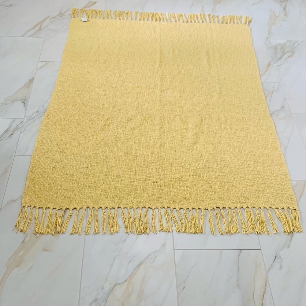 Pottery Barn Throw Blanket Yellow Gold 50 x 60 In